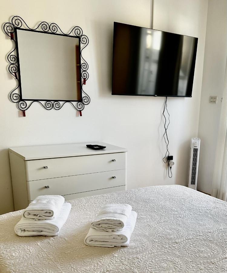 Aria Deluxe Superior 5 Star Apartment, Your Piece Of Heaven By The Sea & Park, With Sea & Park View Novigrad  Exterior photo