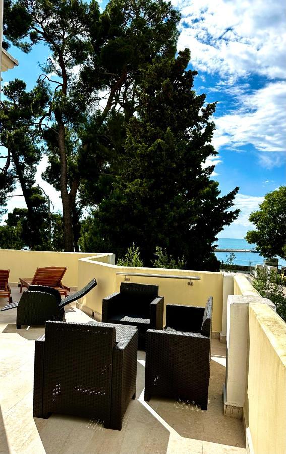 Aria Deluxe Superior 5 Star Apartment, Your Piece Of Heaven By The Sea & Park, With Sea & Park View Novigrad  Exterior photo